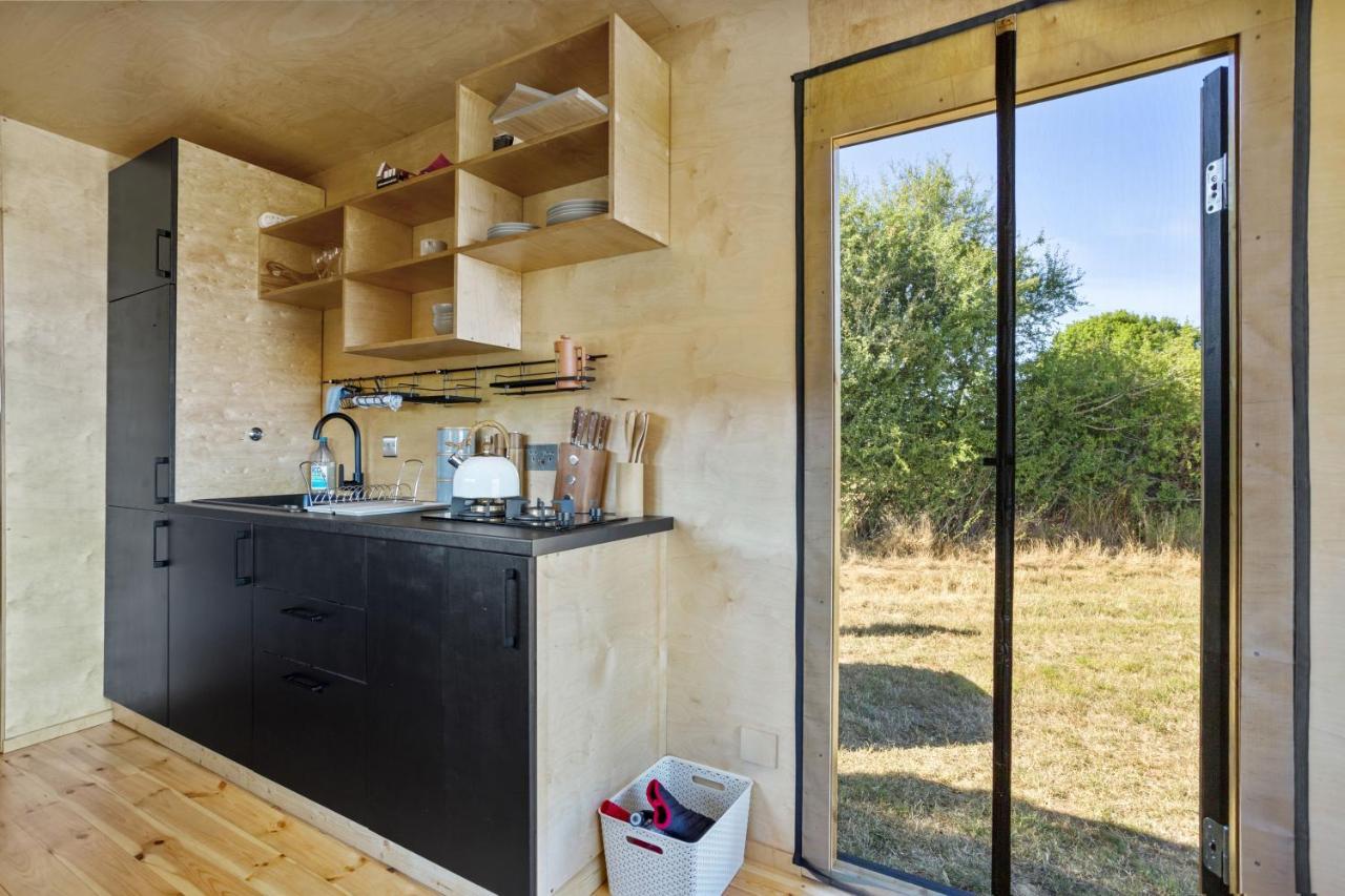 Secluded Offgrid Cabin W/ Sunset View & Fireplace แคนเทอร์เบอรี ภายนอก รูปภาพ